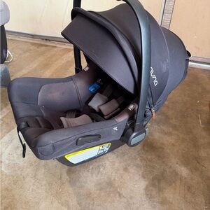 Black Infant Car Seat Nuna Pipa Lite RX 2021